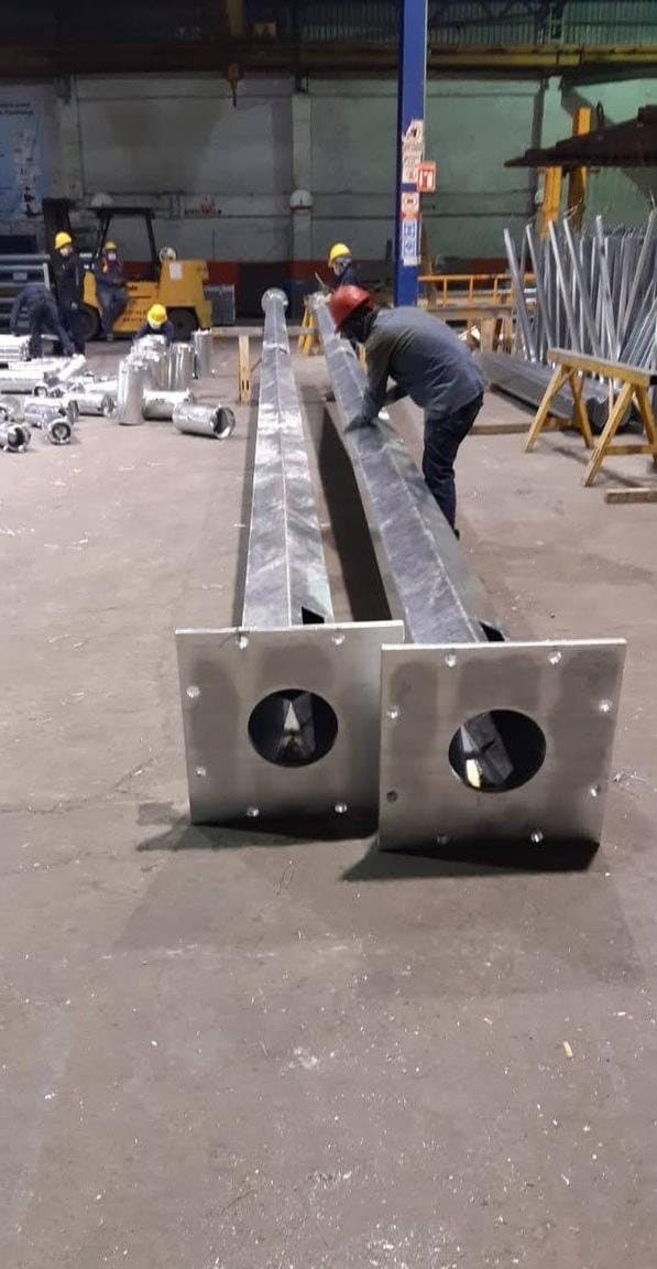 Fabricación de columnas y soportes metálicos