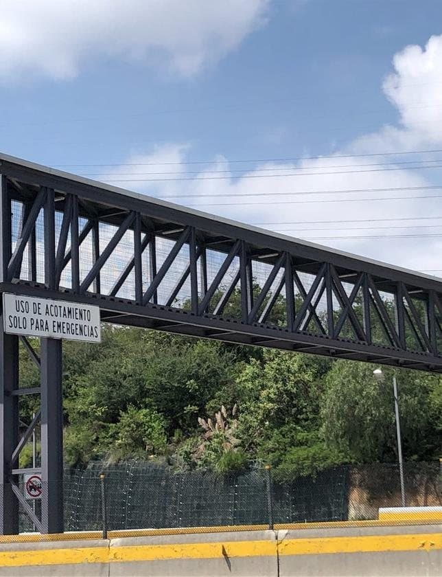 Estructura metálica tipo trabe o puente